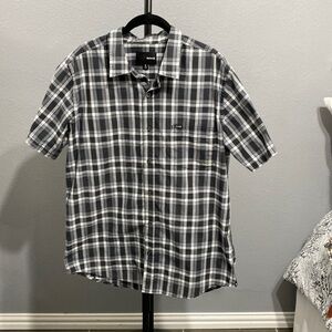 Men’s Hurley button down.